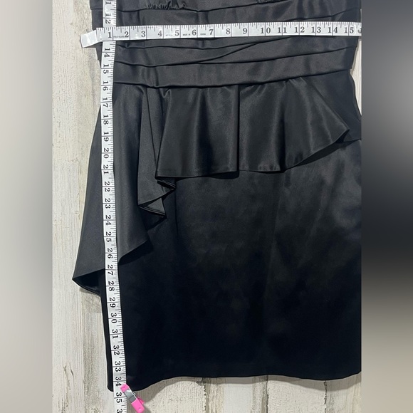 BCBGENERATION Satin Asymmetrical Ruffle Sleeveless Pockets Black Dress Size 10 - Picture 8 of 14
